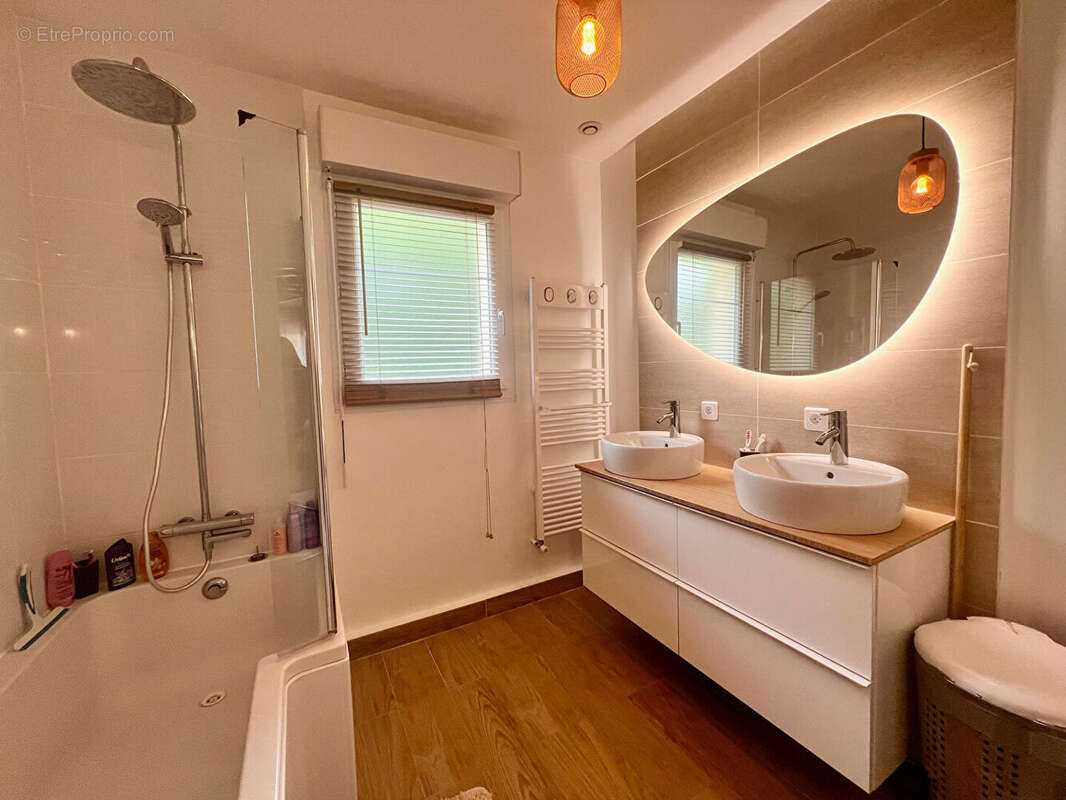 Maison à BRIE-COMTE-ROBERT