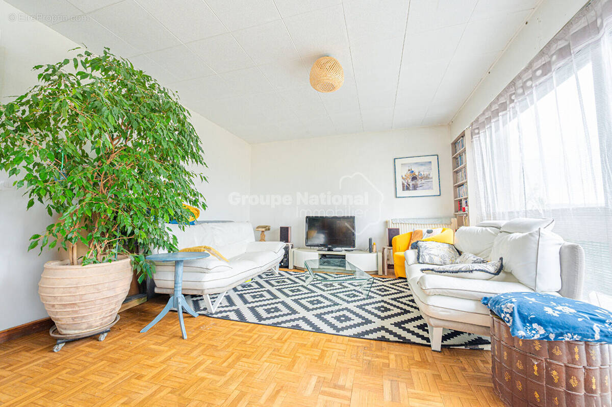 Appartement à ERMONT