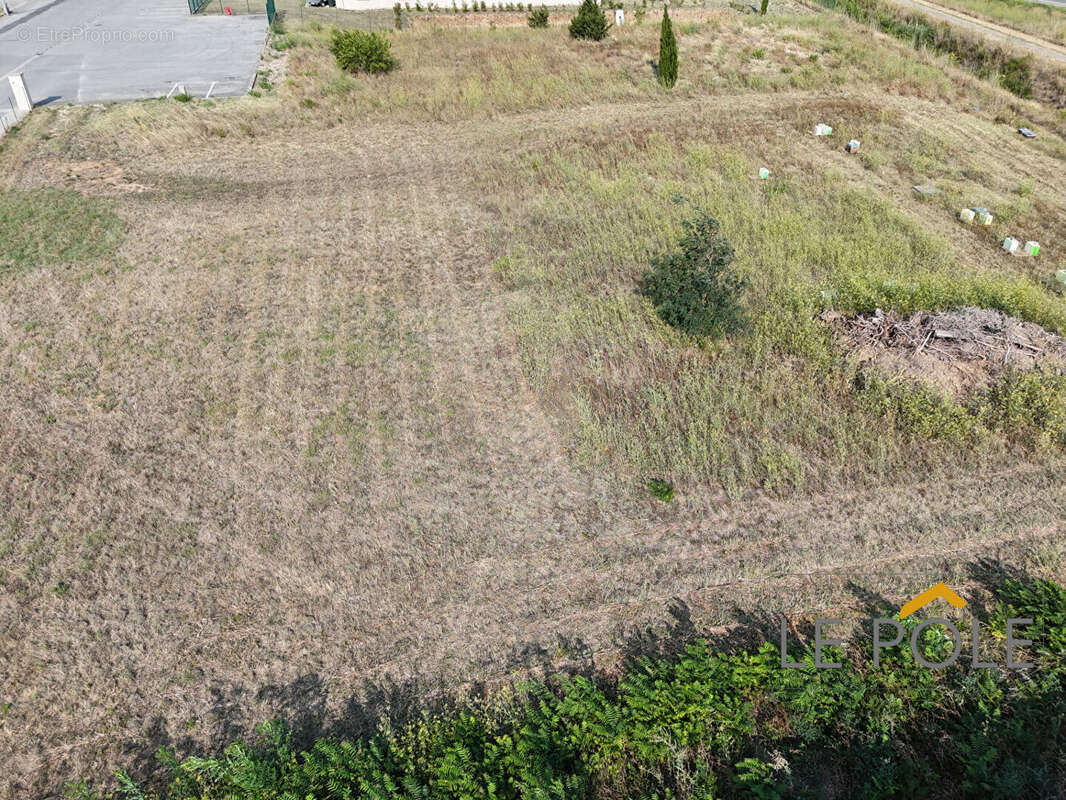 Terrain à PIERRELATTE