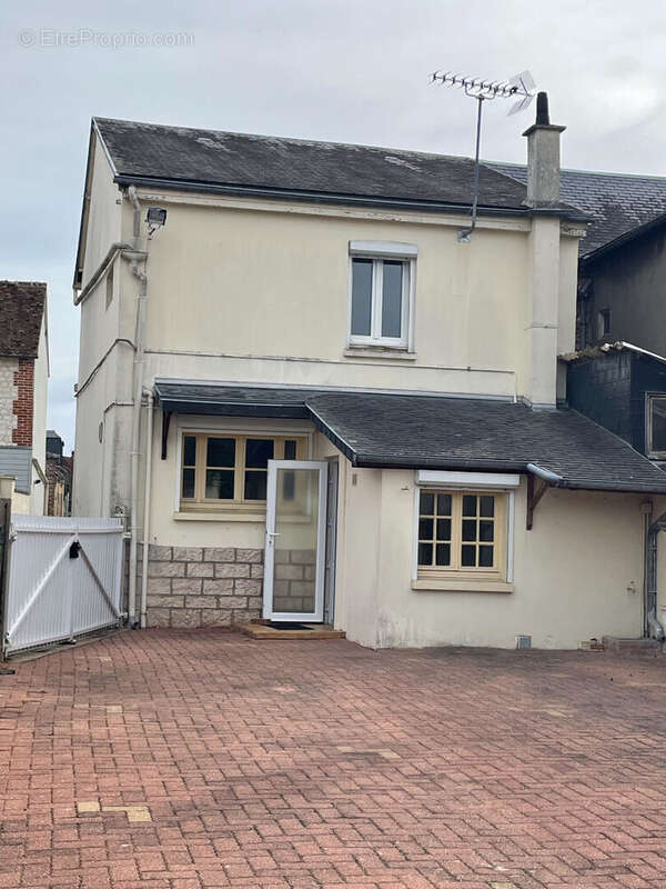 Maison à SAINT-PIERRE-LES-ELBEUF