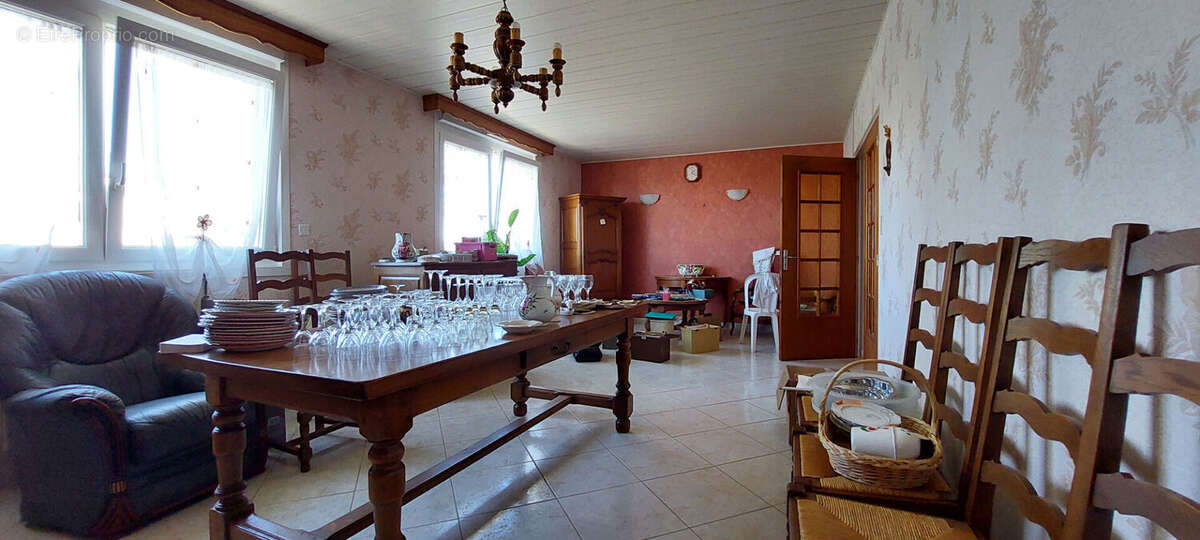 Maison à LANEUVEVILLE-AUX-BOIS