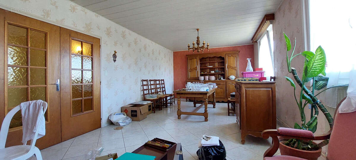 Maison à LANEUVEVILLE-AUX-BOIS