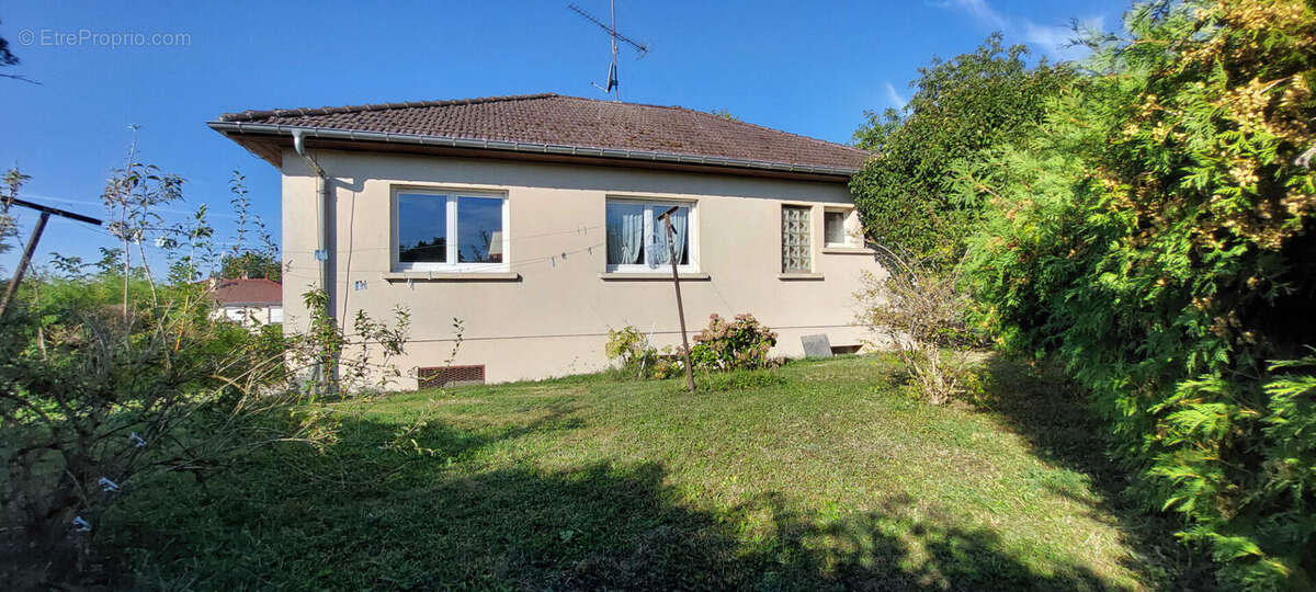 Maison à LANEUVEVILLE-AUX-BOIS