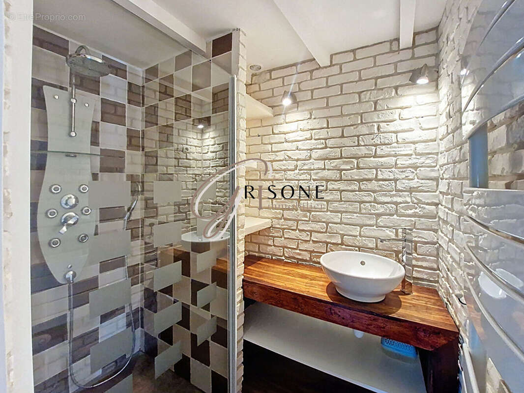 Maison à SIX-FOURS-LES-PLAGES