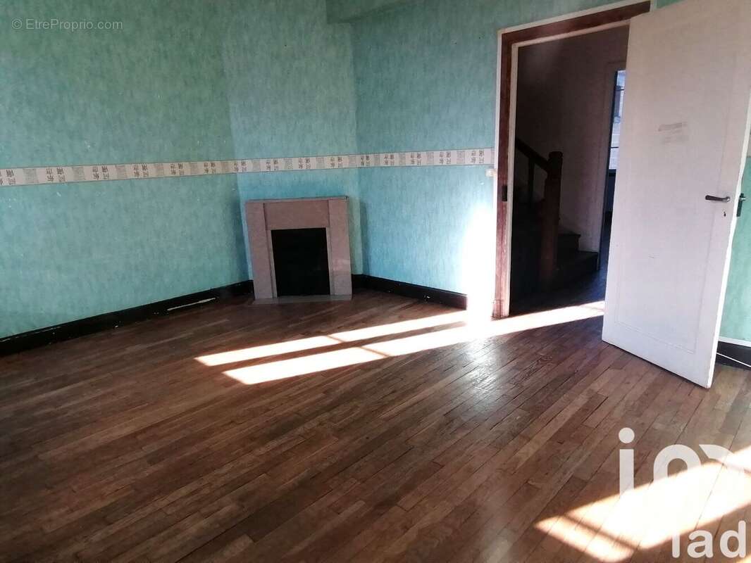 Photo 8 - Maison à VOUZIERS