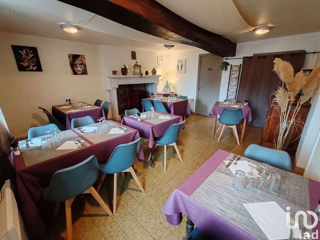 Photo 2 - Commerce à AUTRY-ISSARDS