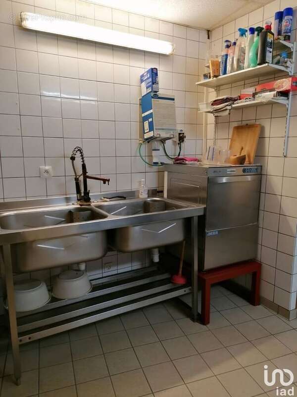 Photo 6 - Commerce à AUTRY-ISSARDS