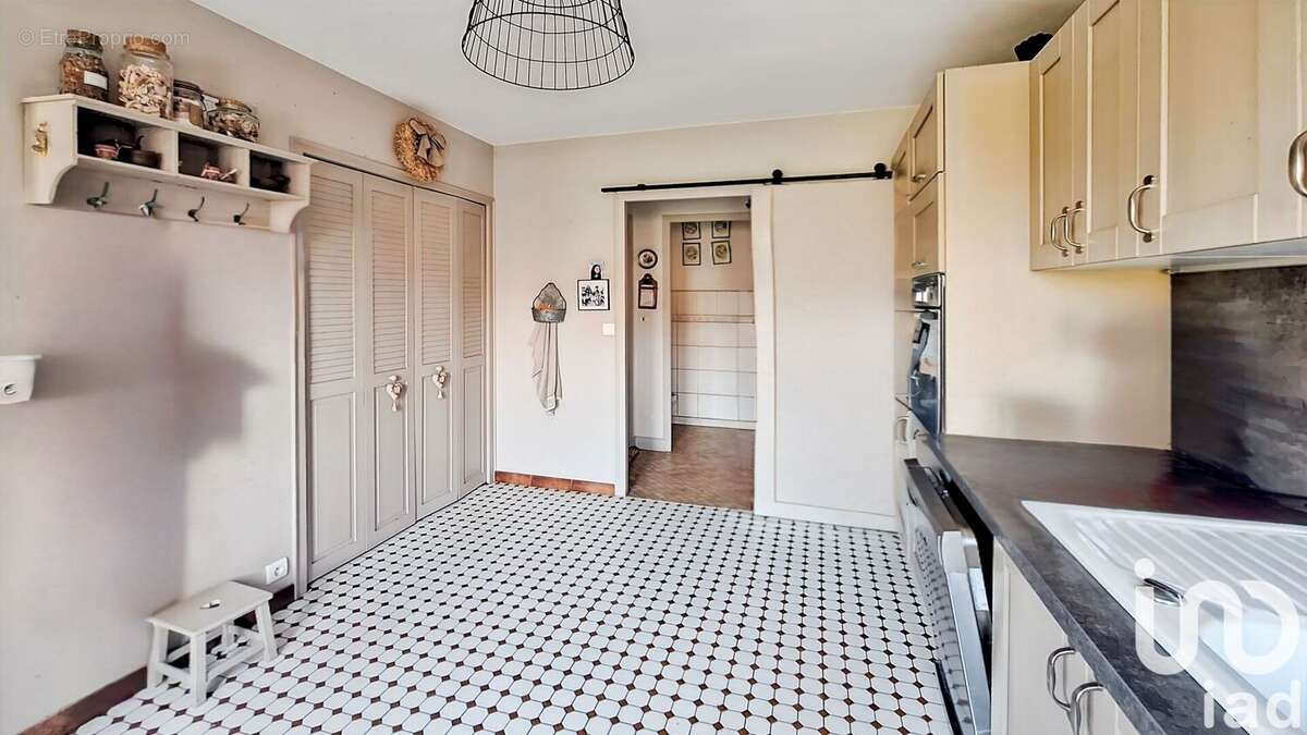 Photo 6 - Maison à VOUZIERS