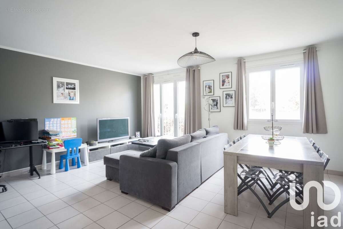 Photo 3 - Appartement à VERNEUIL-SUR-SEINE