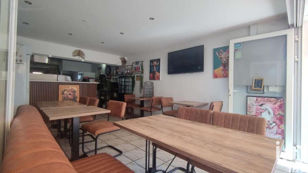 Photo 4 - Commerce à SAINTES-MARIES-DE-LA-MER