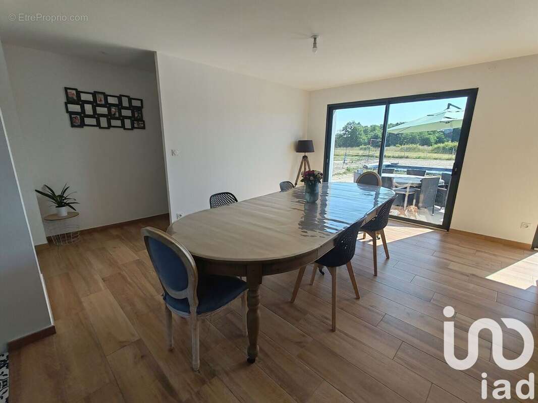 Photo 6 - Maison à THIEL-SUR-ACOLIN