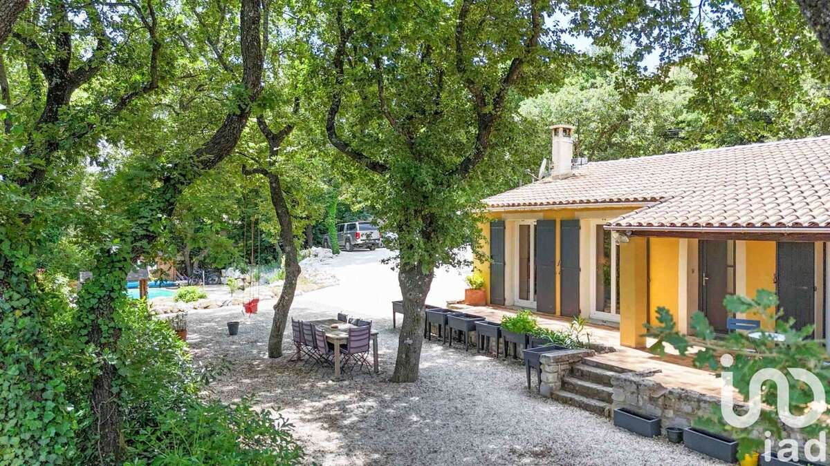 Photo 2 - Maison à ROCHEFORT-DU-GARD