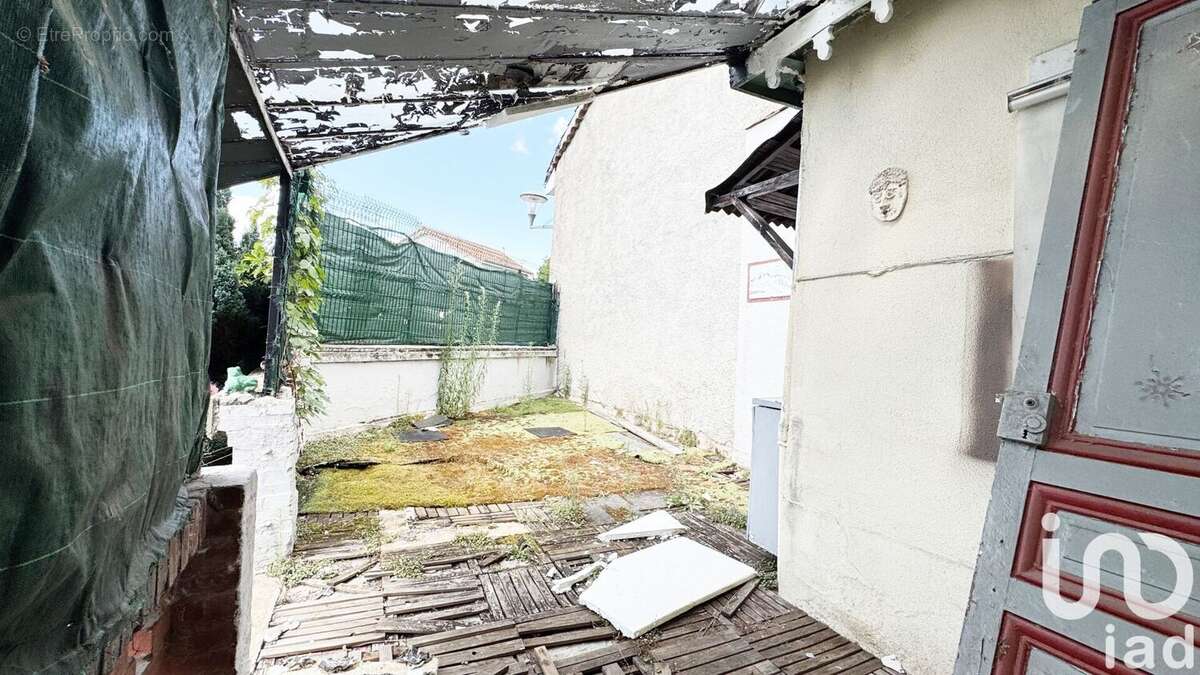 Photo 4 - Maison à VEAUCHE