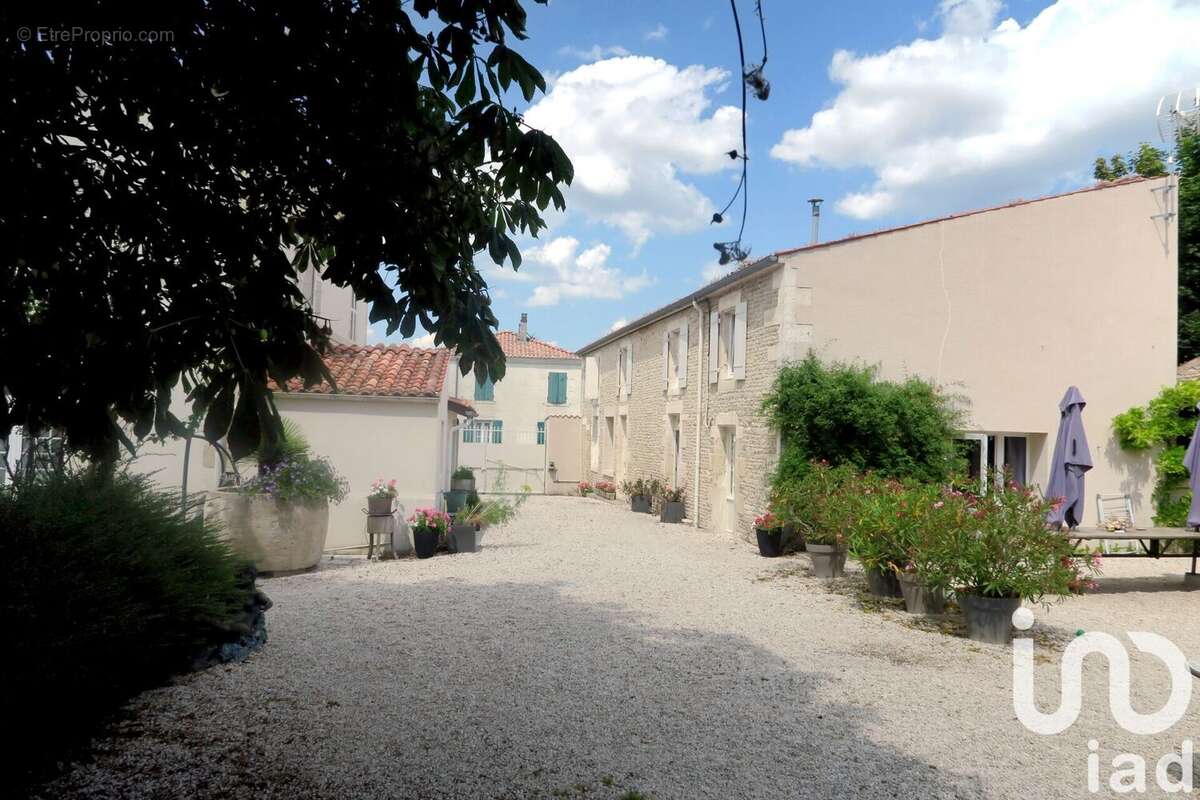 Photo 5 - Maison à SAINT-SAUVEUR-D'AUNIS