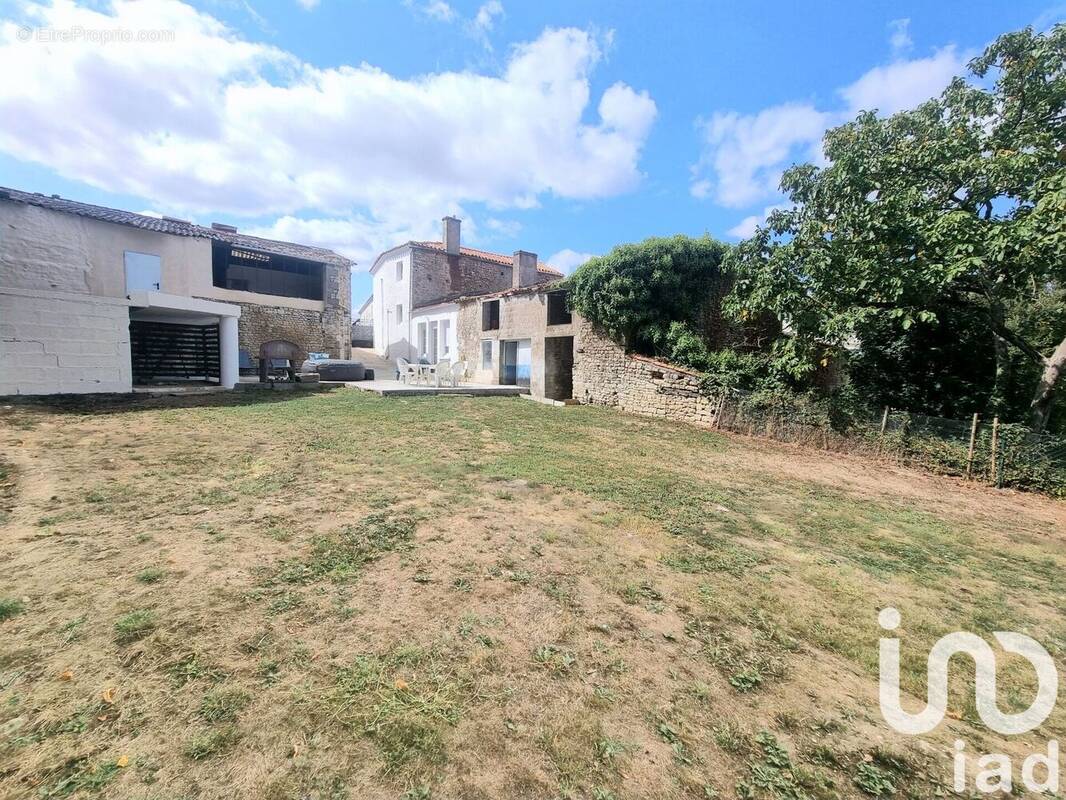 Photo 1 - Maison à SAINTE-HERMINE