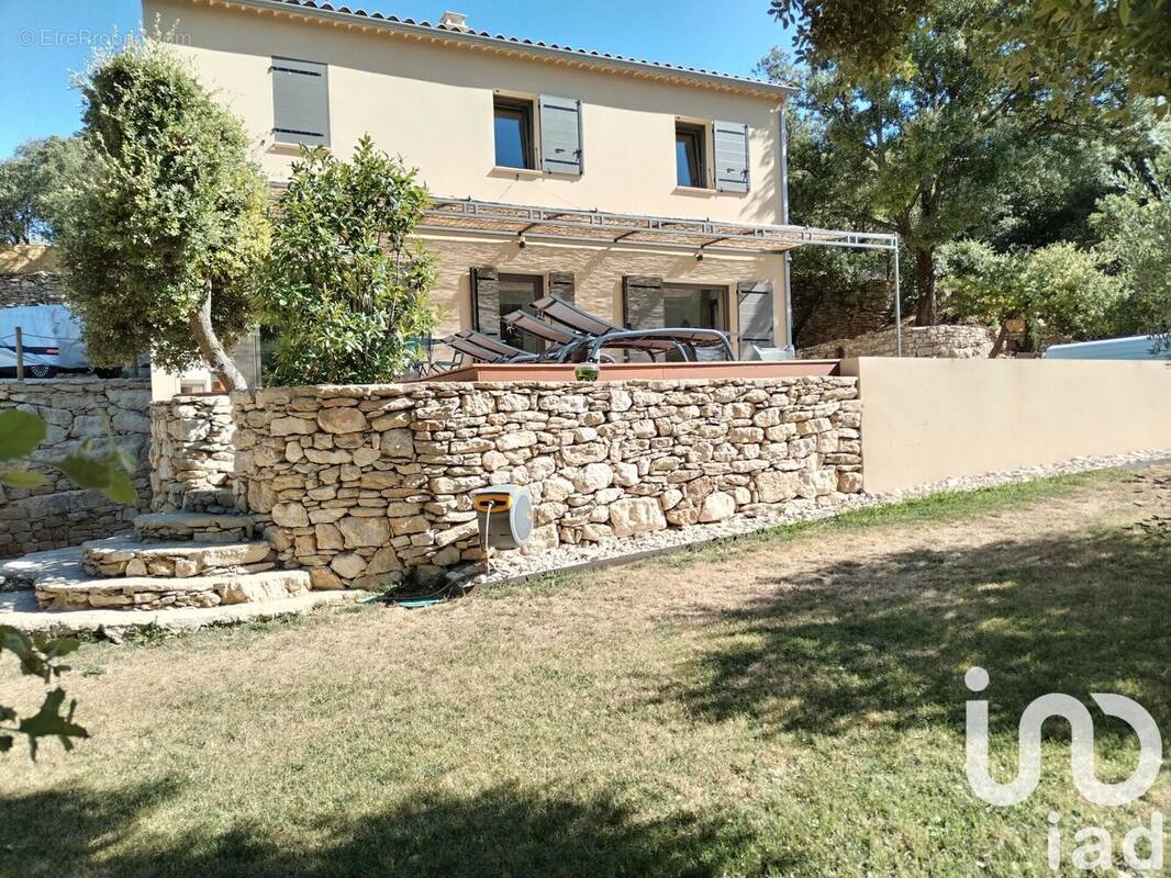 Photo 1 - Maison à VENASQUE