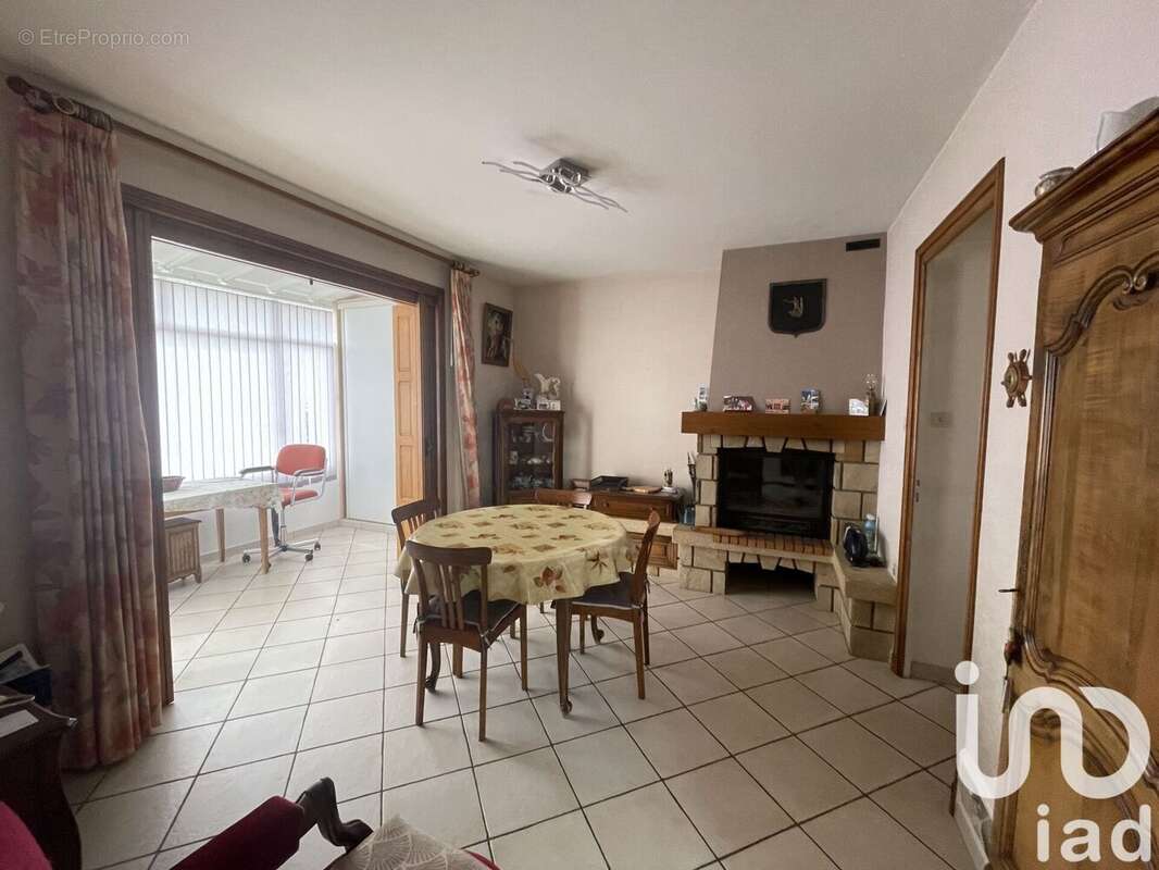 Photo 3 - Maison à NERVIEUX