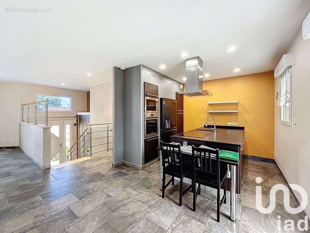 Photo 3 - Maison à AUDUN-LE-ROMAN