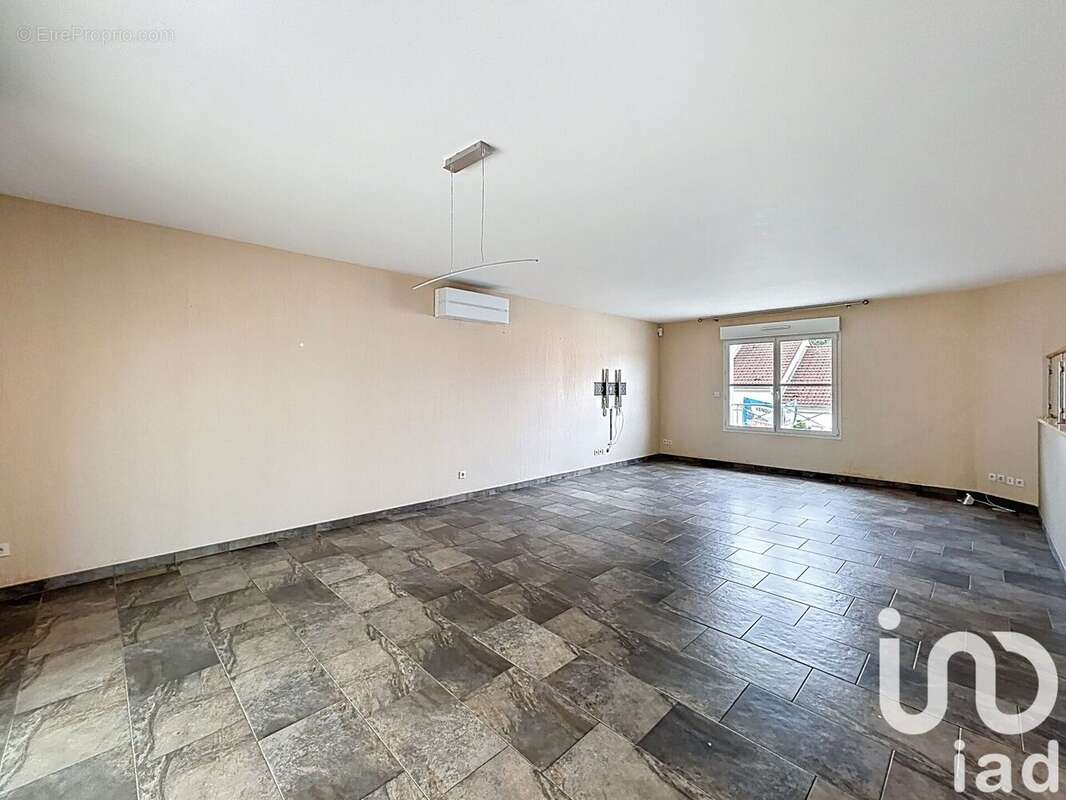 Photo 6 - Maison à AUDUN-LE-ROMAN