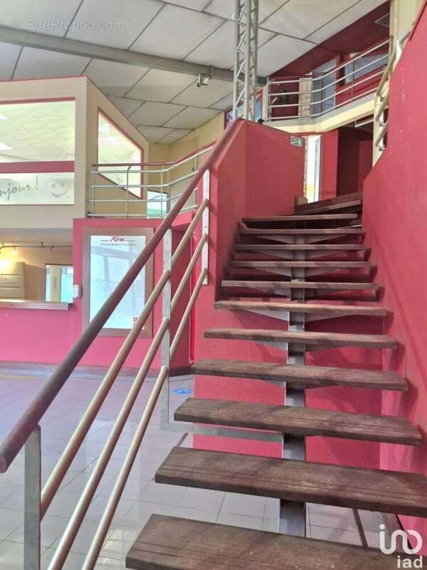 Photo 6 - Commerce à BAIE-MAHAULT