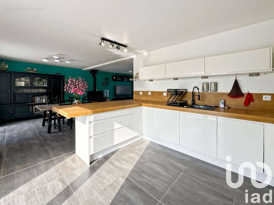 Photo 5 - Maison à SAVIGNY-SUR-CLAIRIS