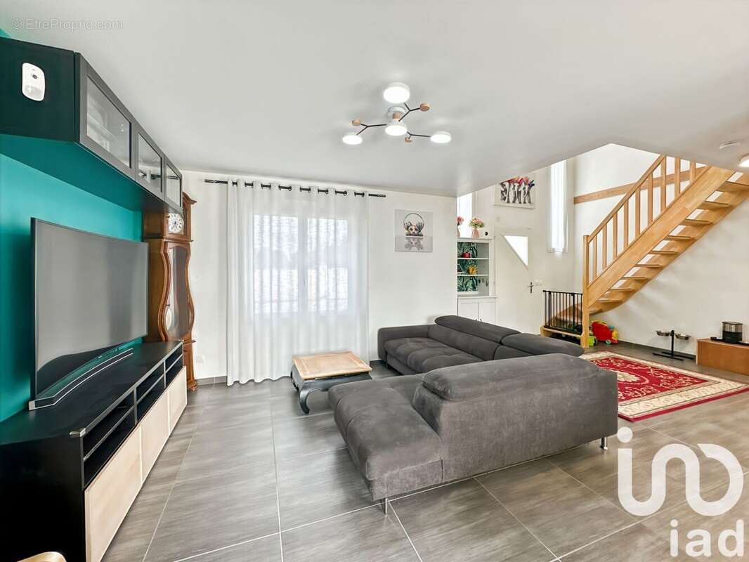 Photo 8 - Maison à SAVIGNY-SUR-CLAIRIS