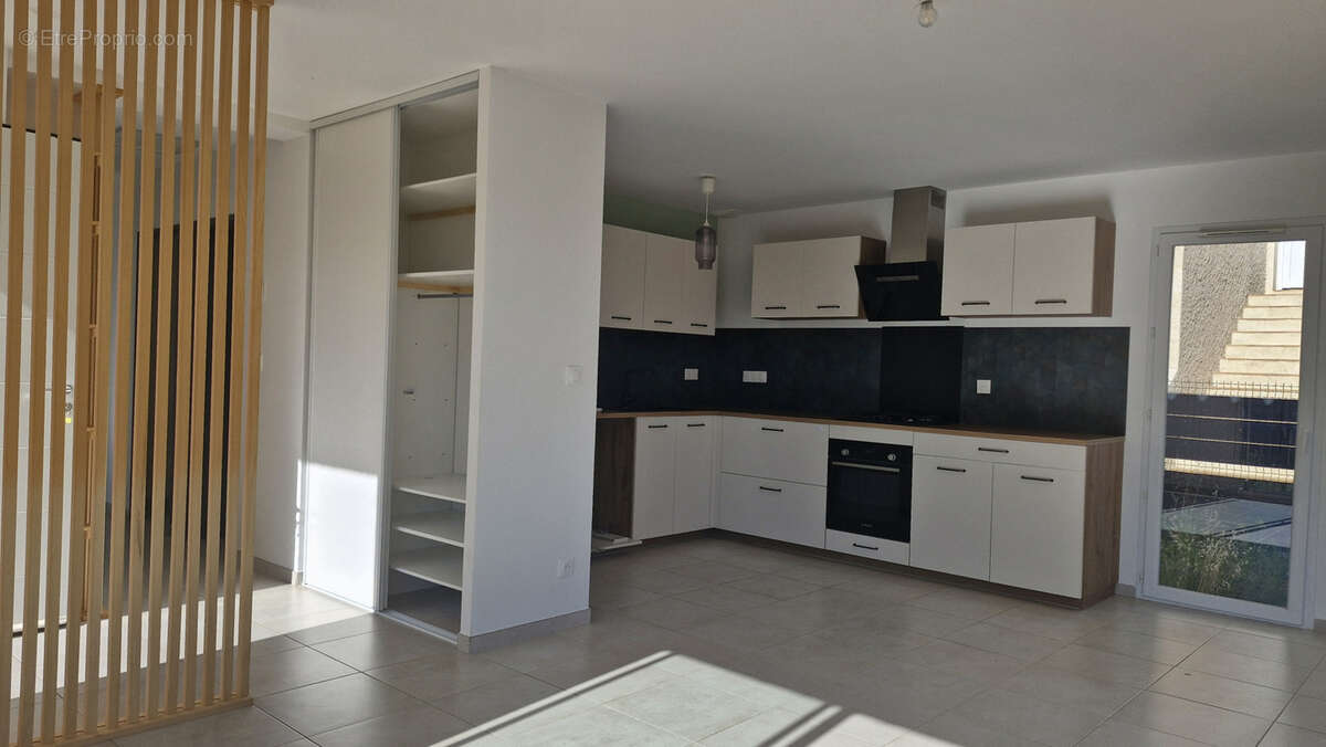 Maison à POURRIERES