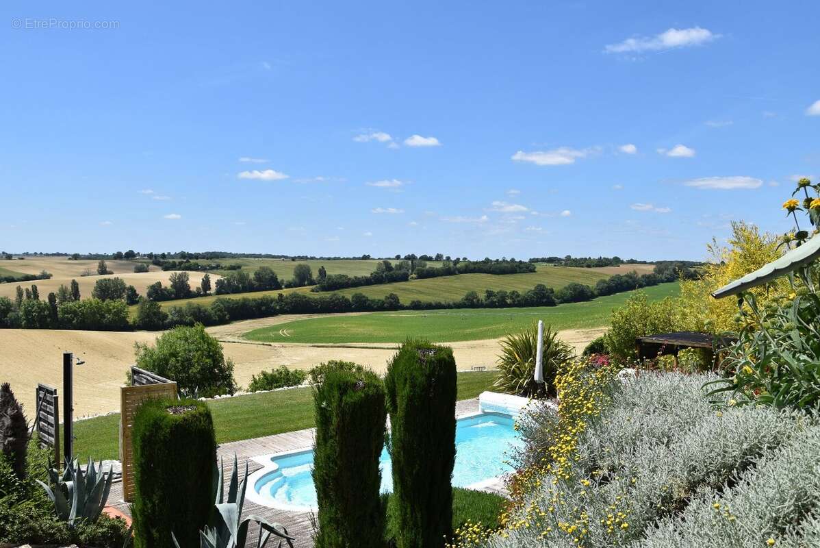 Maison à L&#039;ISLE-JOURDAIN
