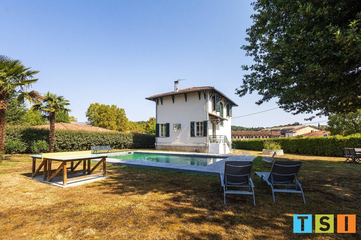 Maison à SALIES-DU-SALAT