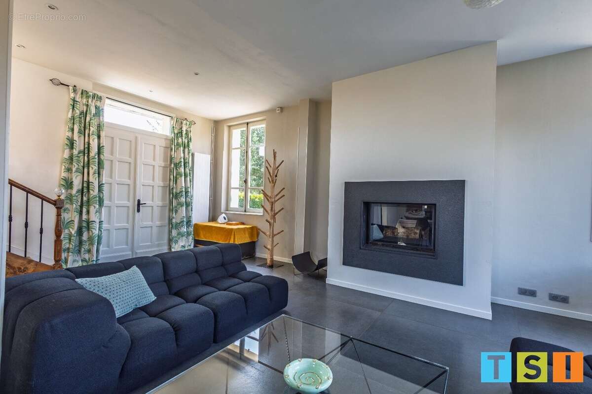 Maison à SALIES-DU-SALAT