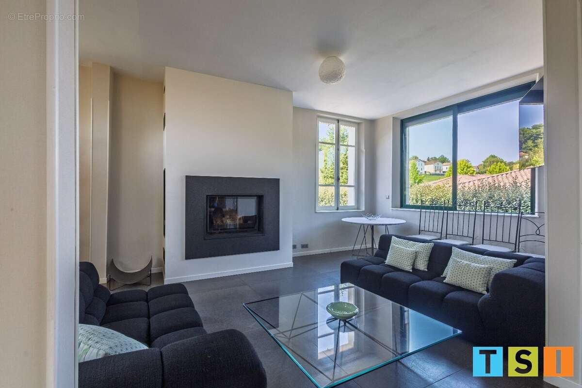 Maison à SALIES-DU-SALAT