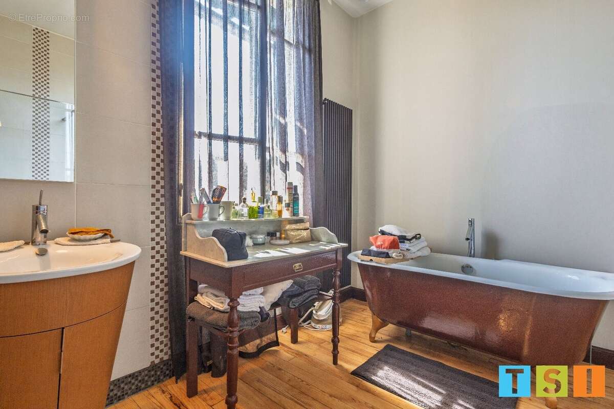 Maison à SALIES-DU-SALAT