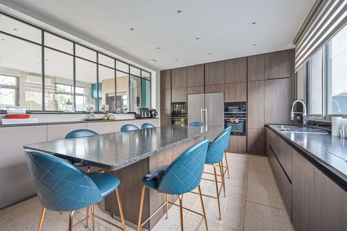 Maison à BONNEUIL-SUR-MARNE