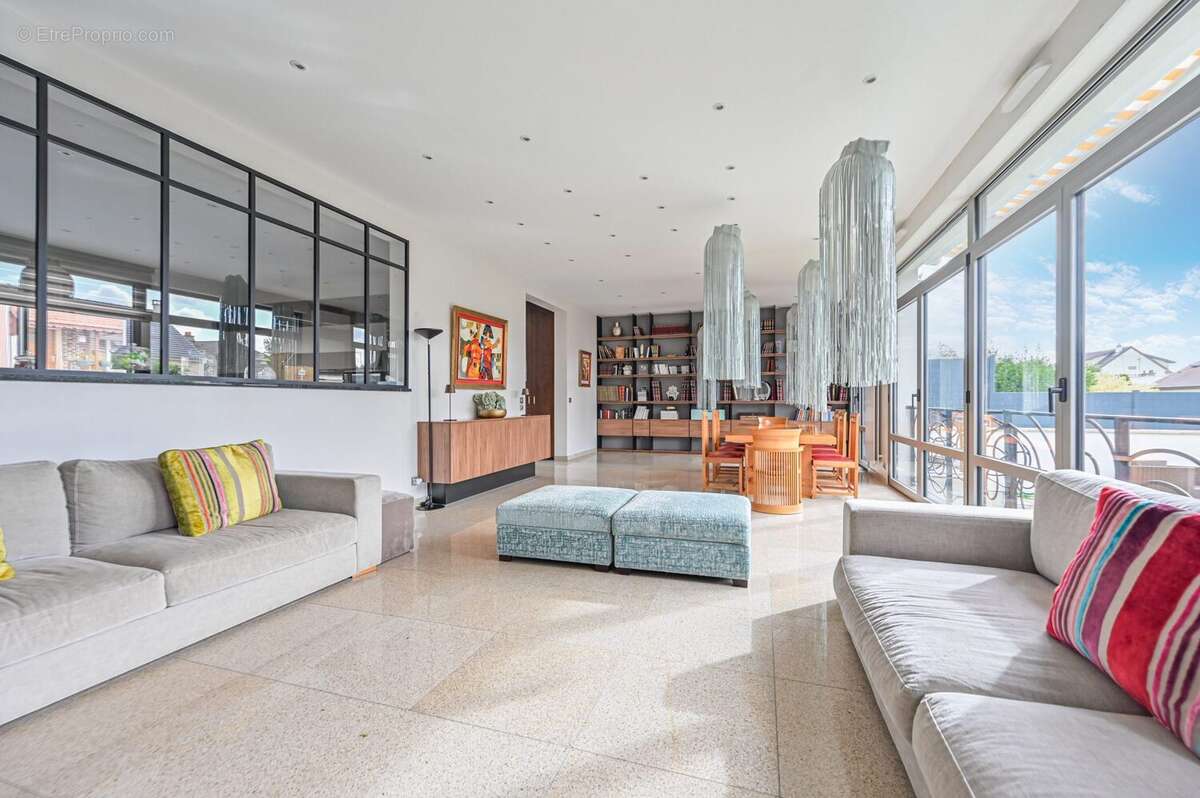 Maison à BONNEUIL-SUR-MARNE