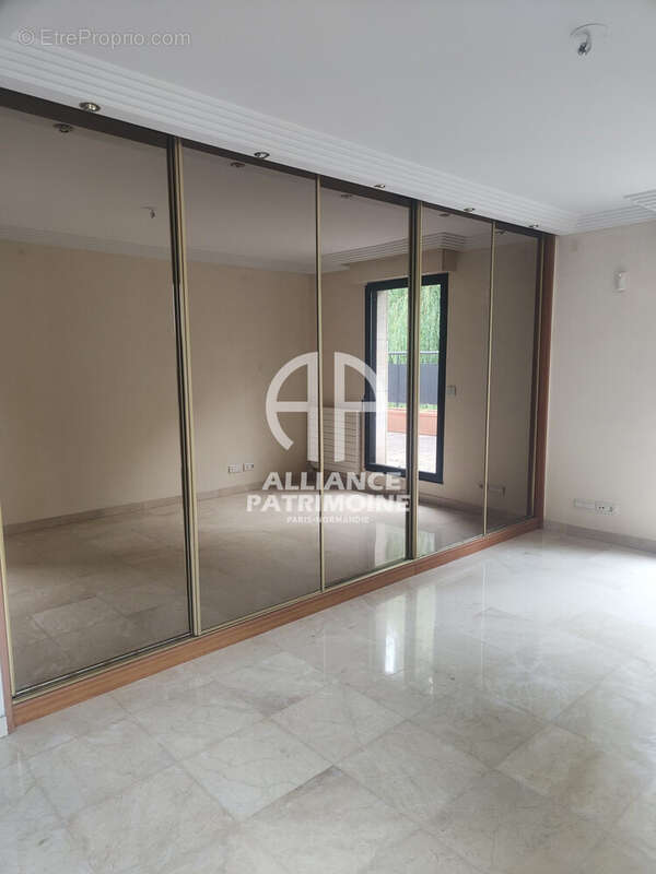 Dressings - Appartement à ISSY-LES-MOULINEAUX