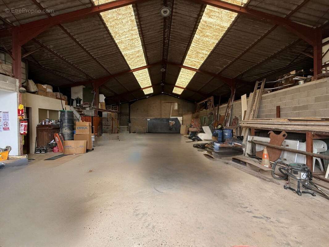 Commerce à JOUE-LES-TOURS