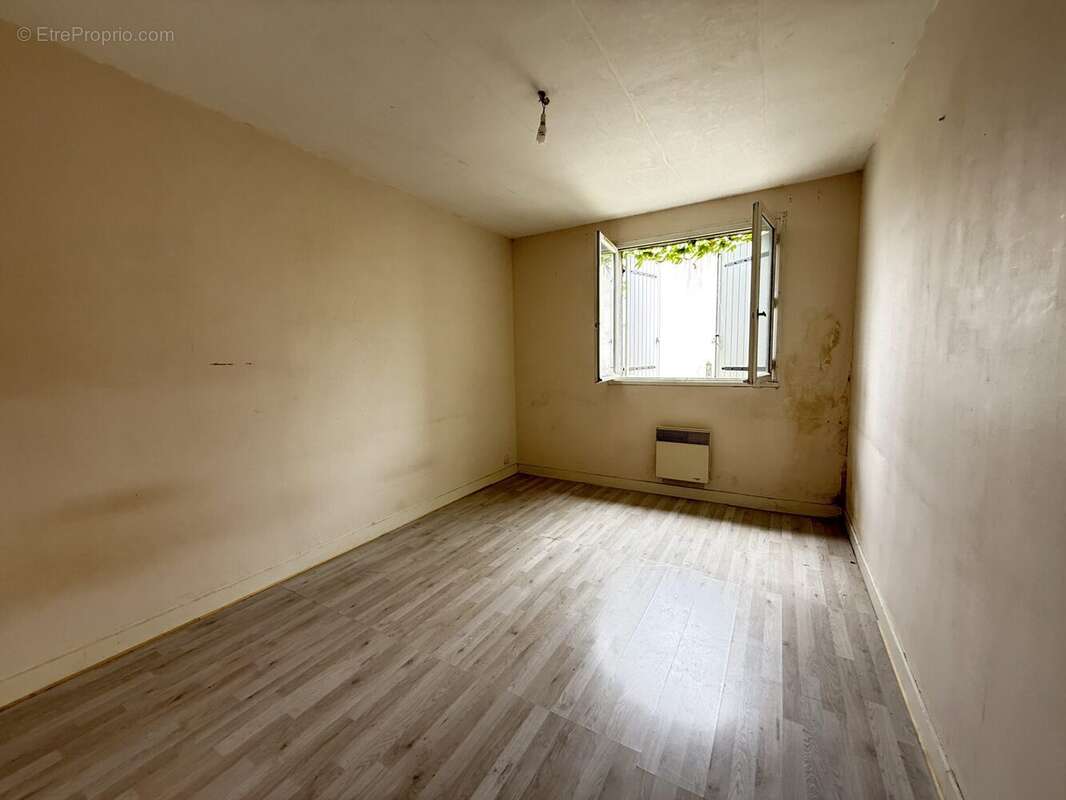 Commerce à JOUE-LES-TOURS