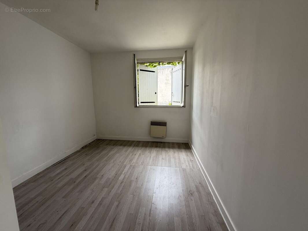 Commerce à JOUE-LES-TOURS