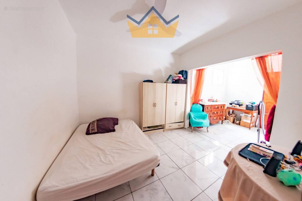 Maison à SAINT-ESPRIT