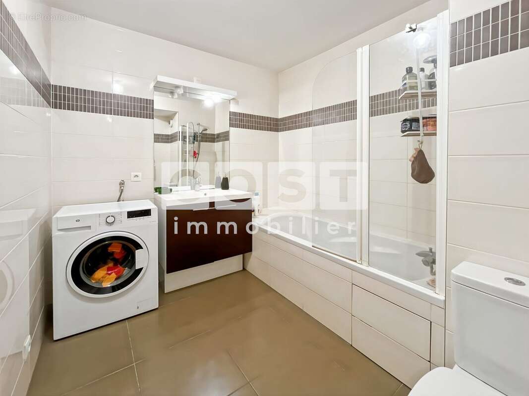 Appartement à BOIS-COLOMBES