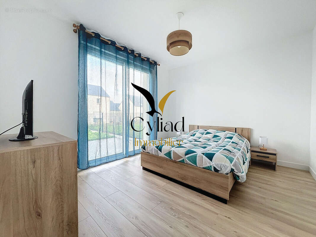 Maison à SAINT-MELOIR-DES-ONDES