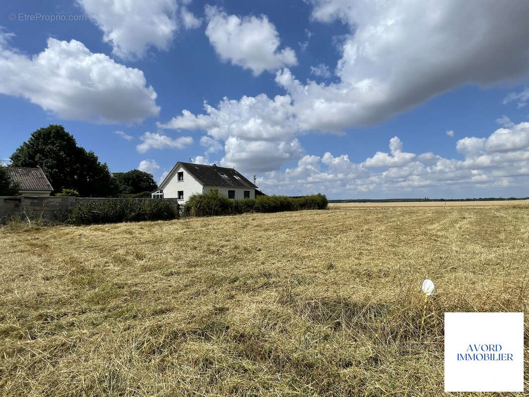 Terrain à FARGES-EN-SEPTAINE