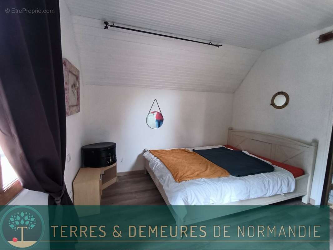 Maison à SAINT-HYMER