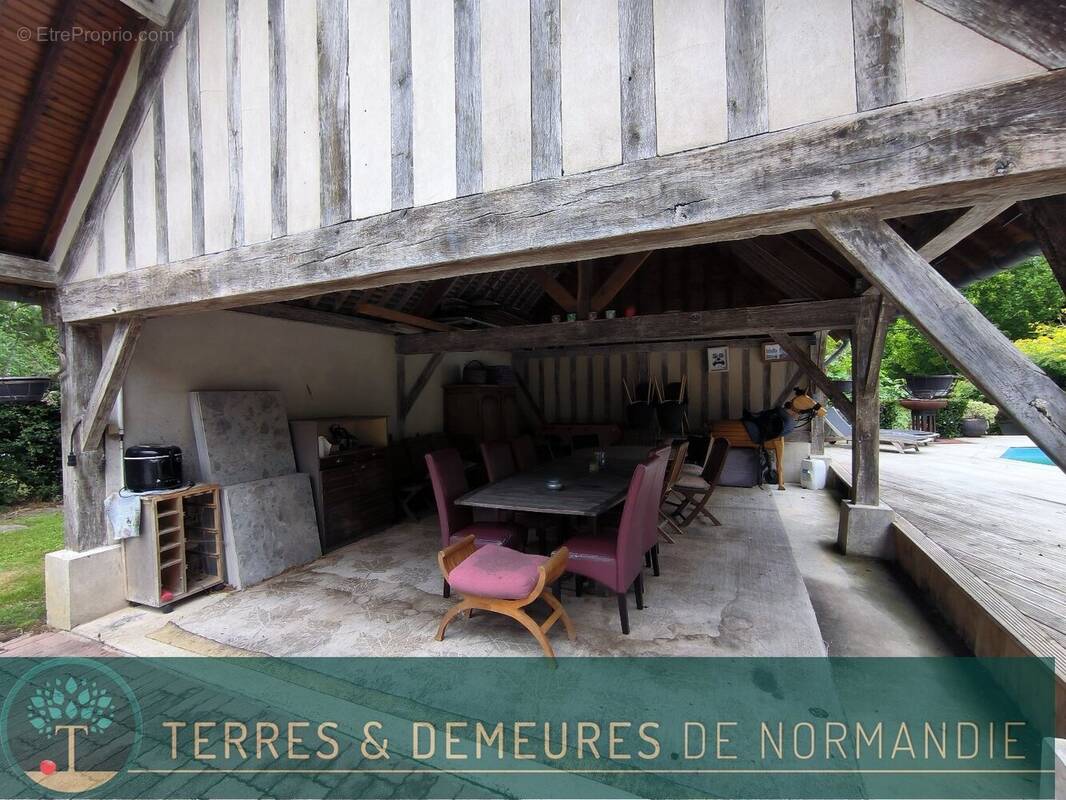 Maison à SAINT-HYMER