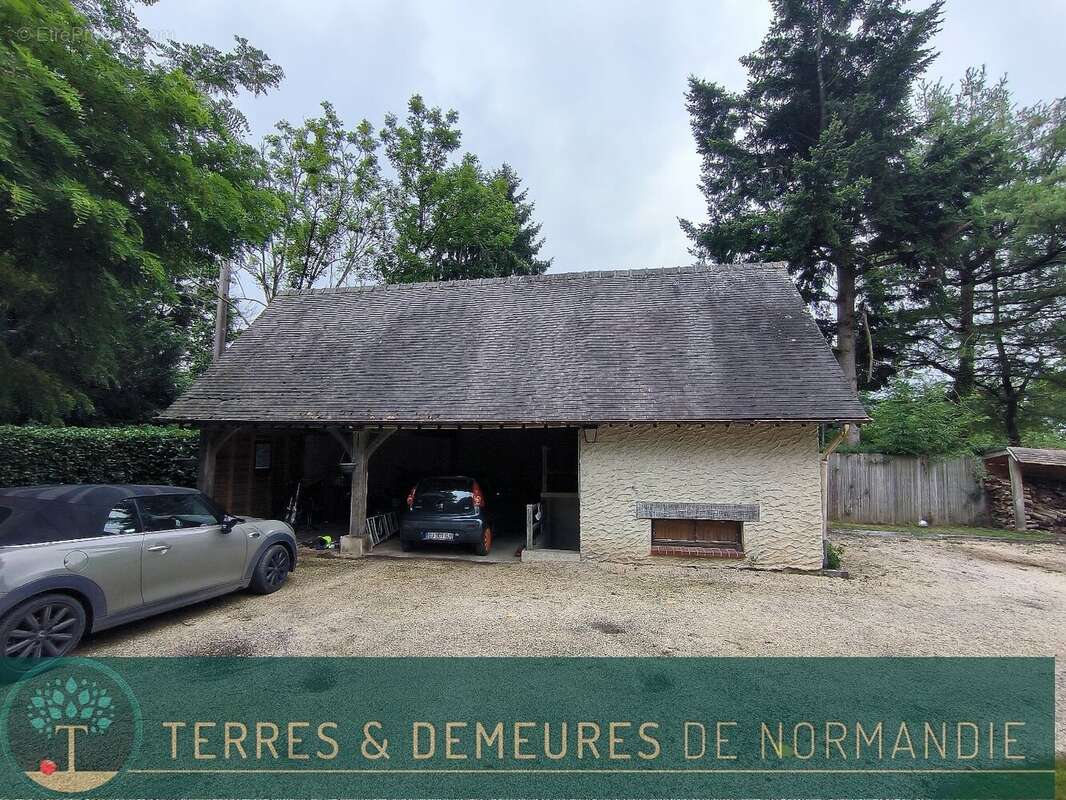 Maison à SAINT-HYMER