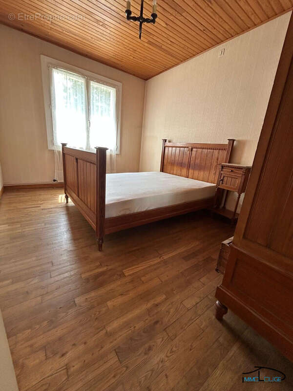 Maison à LANUEJOULS