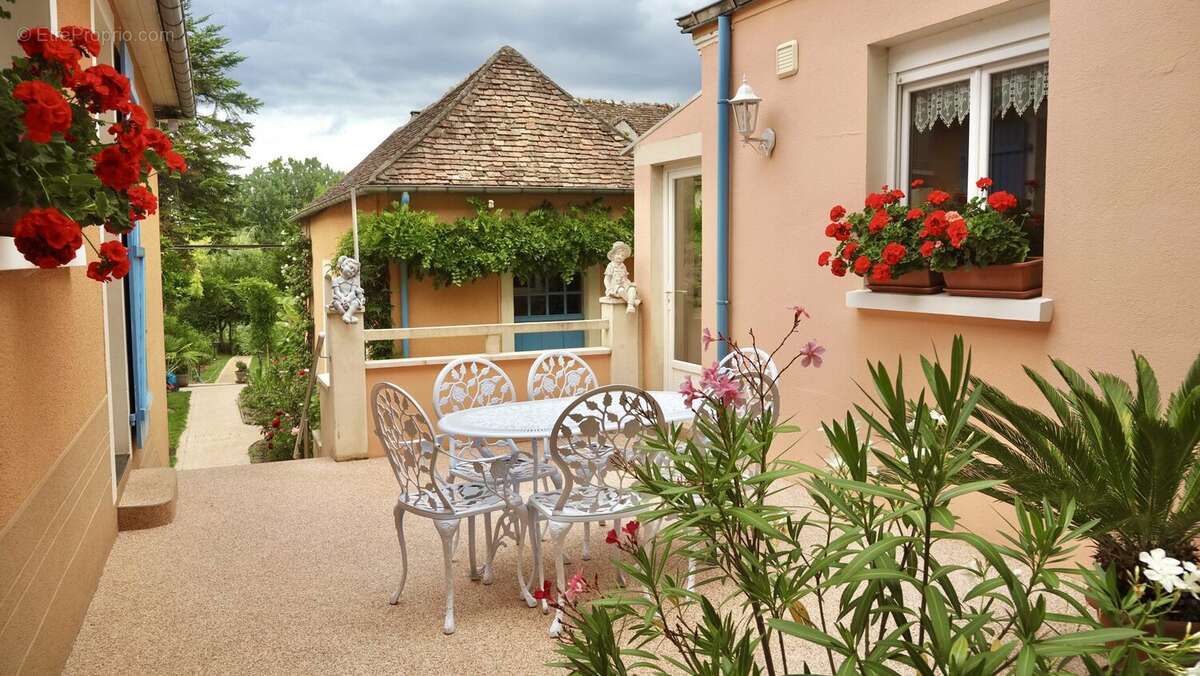 Maison à BONNETABLE