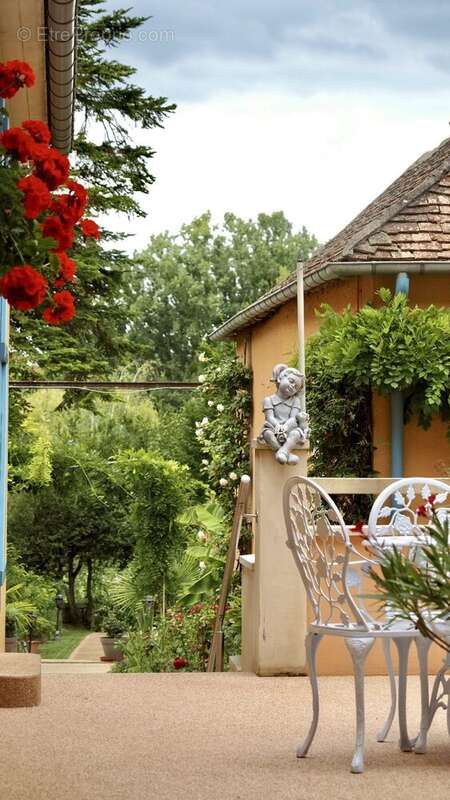 Maison à BONNETABLE