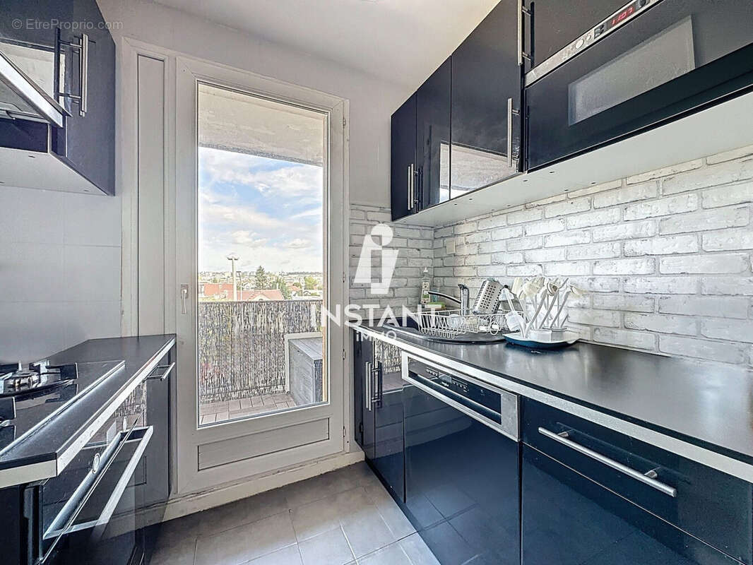 Appartement à LE PERREUX-SUR-MARNE