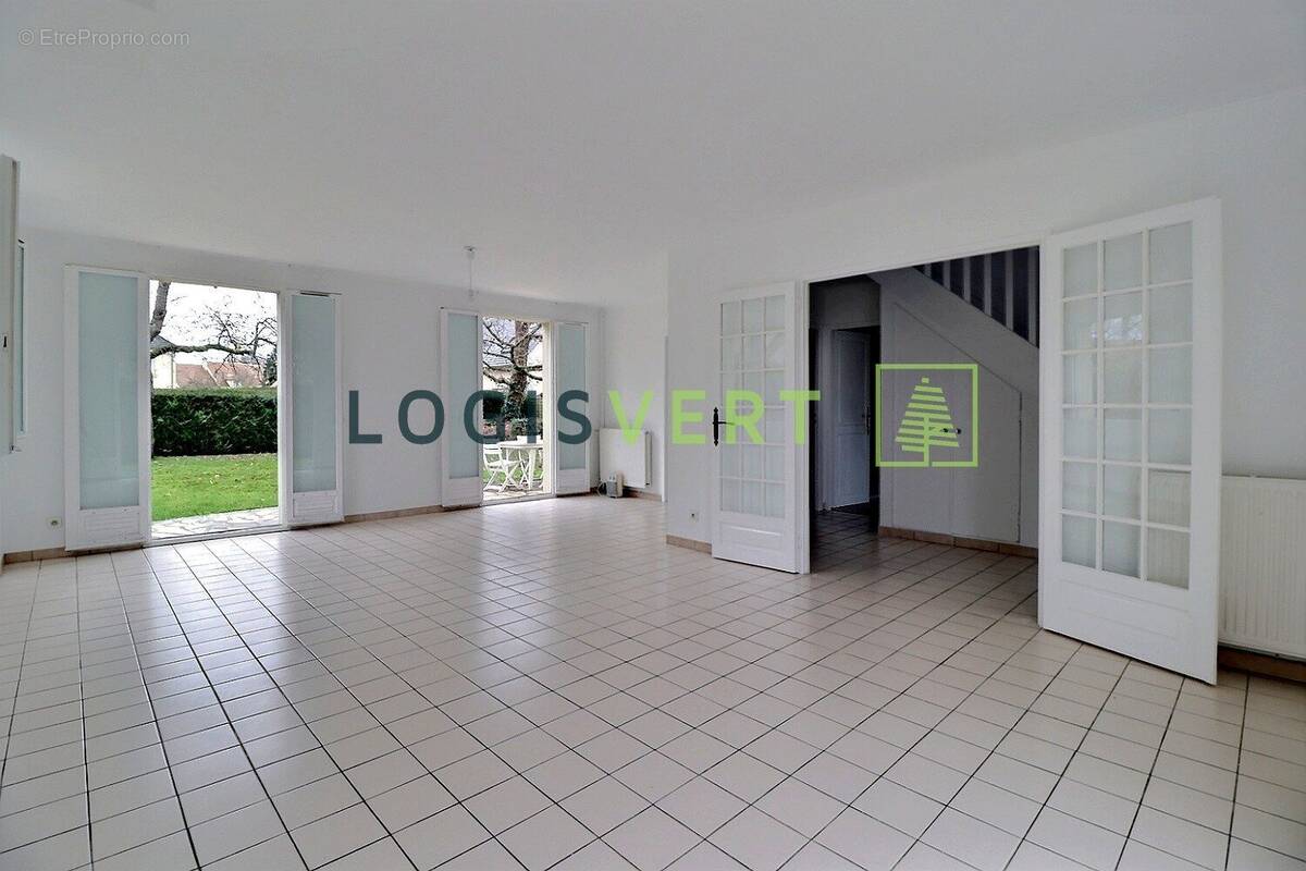 Maison à SAINT-REMY-LES-CHEVREUSE